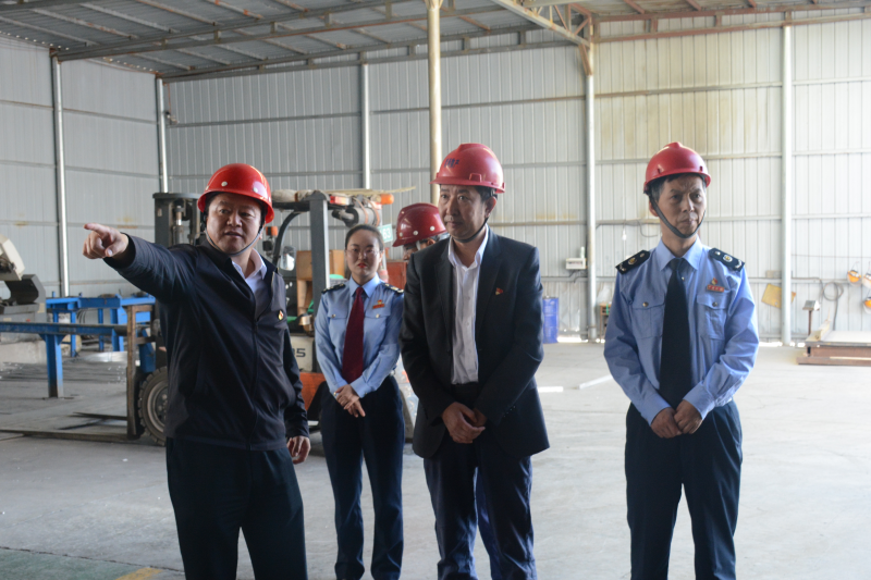 西寧市稅務(wù)局黨委書記、局長劉興華蒞臨 青海物產(chǎn)工業(yè)投資有限公司調(diào)研