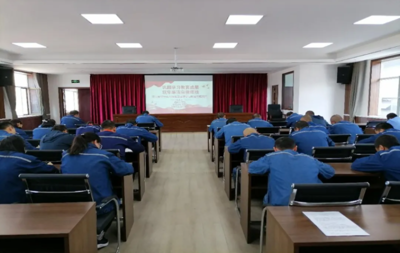 物產(chǎn)配送公司黨委開展深入貫徹中央八項規(guī)定精神學(xué)習(xí)教育應(yīng)知應(yīng)會答題主題黨日活動