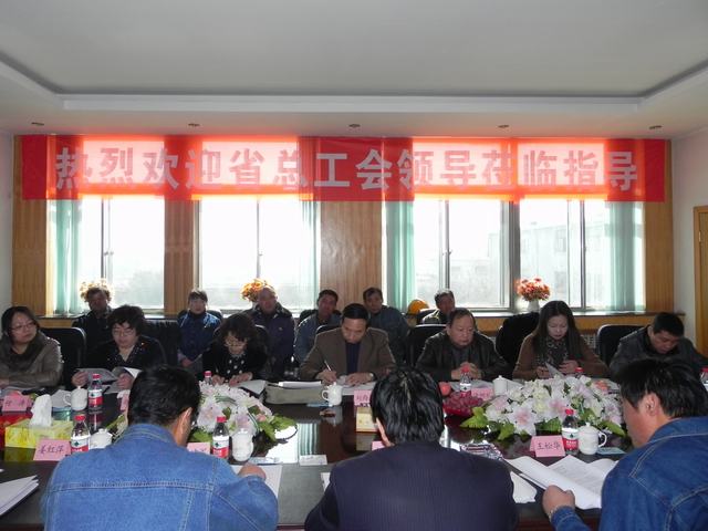 深入車間班組、&ldquo;零距離&rdquo;接觸職工、體驗職工生活、傾聽職工心聲