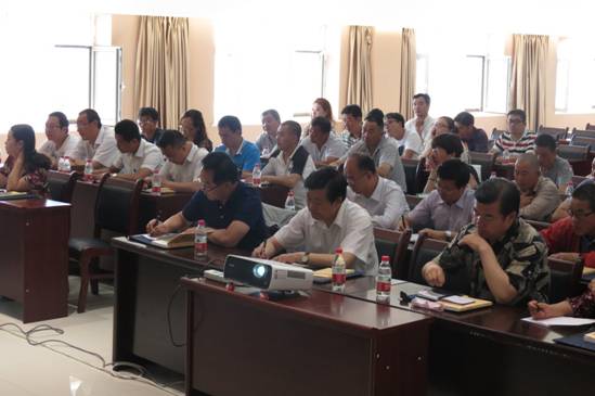 加強(qiáng)業(yè)務(wù)培訓(xùn)，提升工作能力